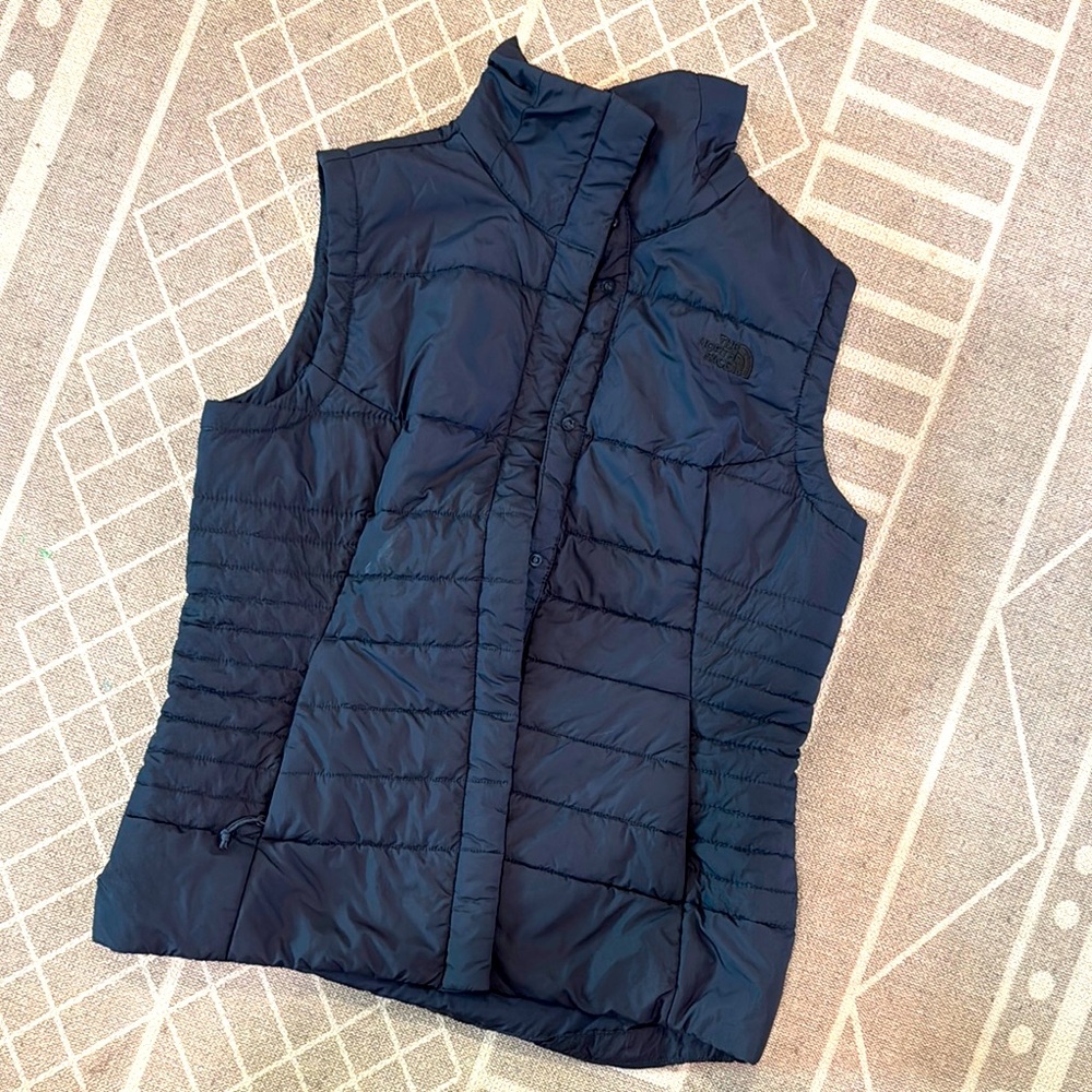 Women's North Face Navy Puffer Vest